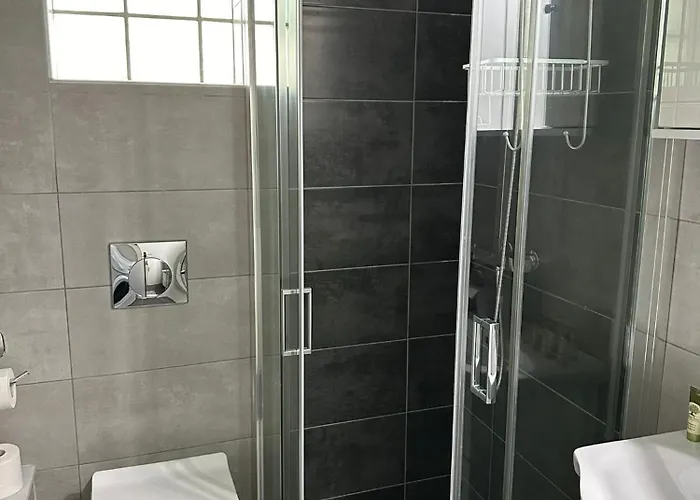 Beautiful With Balcony Kalamata